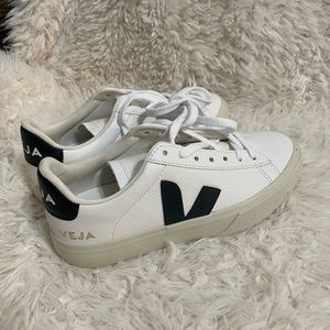 Veja Campo Sneaker